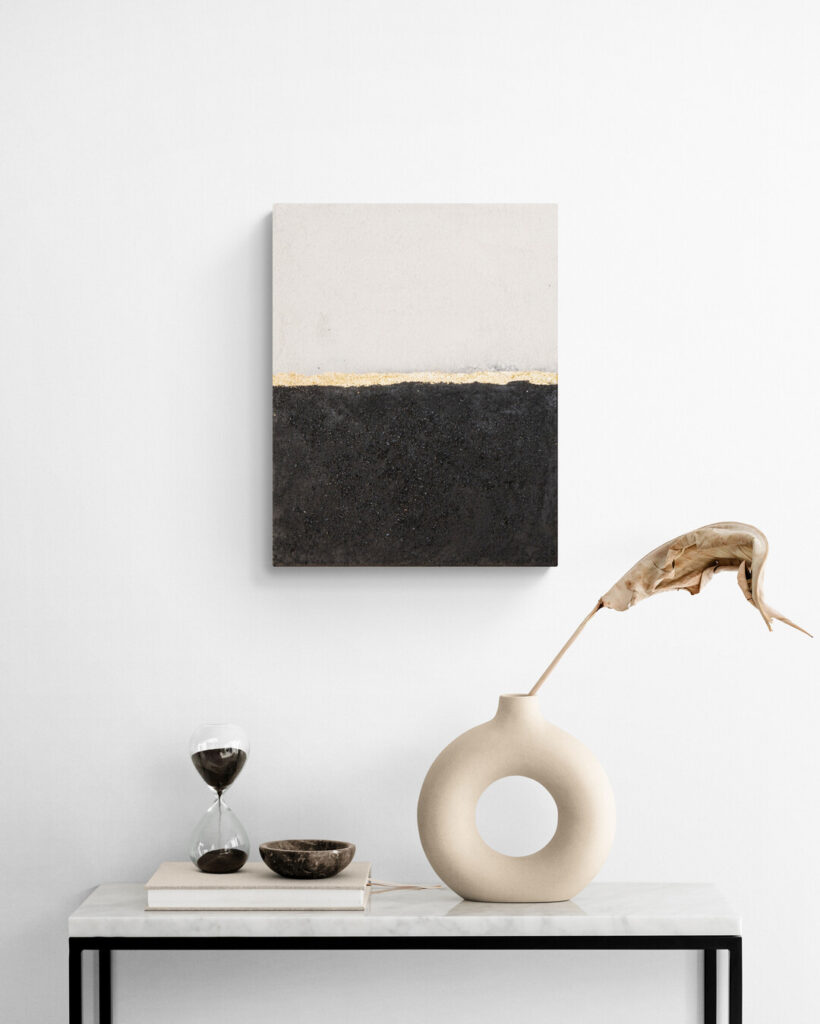 console-table-with-hourglass-and-vase